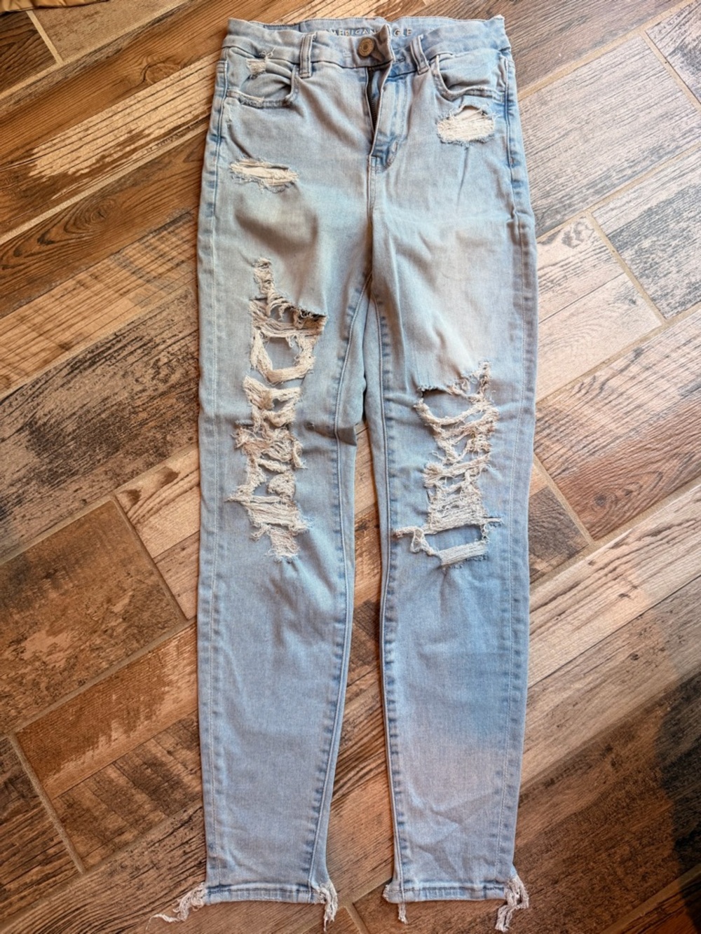 American Eagle curvy hi rise jeggings  Light Wash Distressed Women’s Jeans